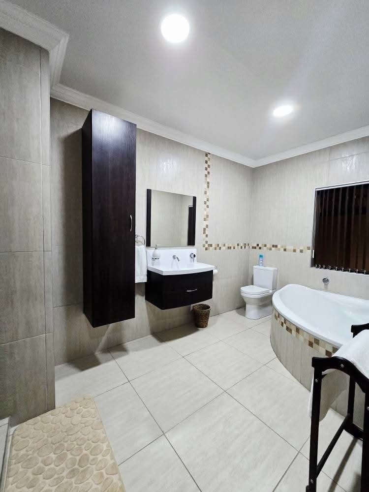 5 Bedroom Property for Sale in Irene Park North West